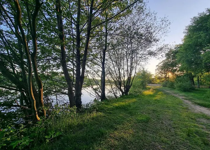 La Tiny Proche Et Foret 3*