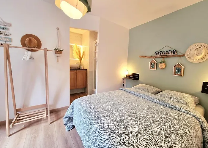 La Tiny Proche Et Foret Gasthof Sillé-le-Guillaume