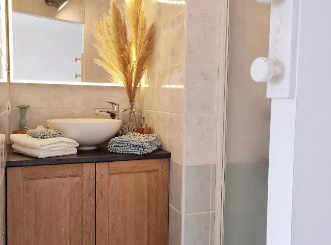 La Tiny Proche Et Foret 3*